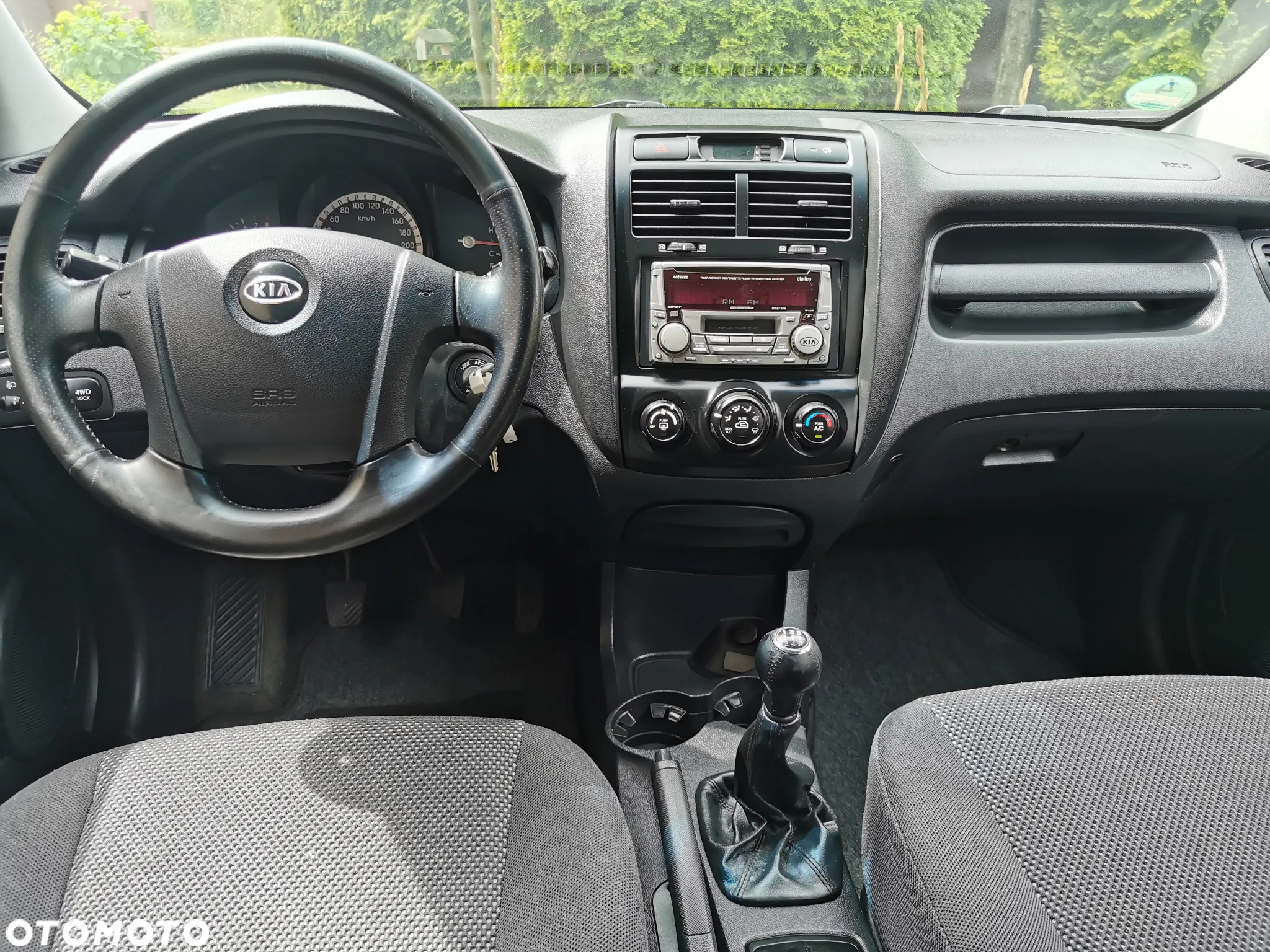 Kia Sportage 2.0 Tour + - 11