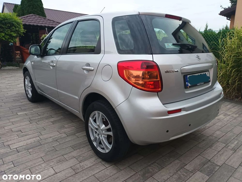 Suzuki SX4 - 1