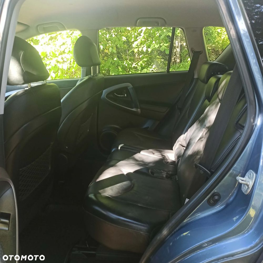 Toyota RAV4 2.2 D-4D Sol 180 - 16