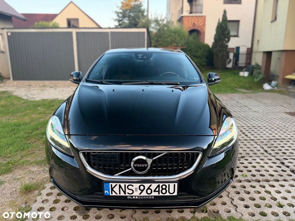 Volvo V40 D2 Drive-E Momentum - 1