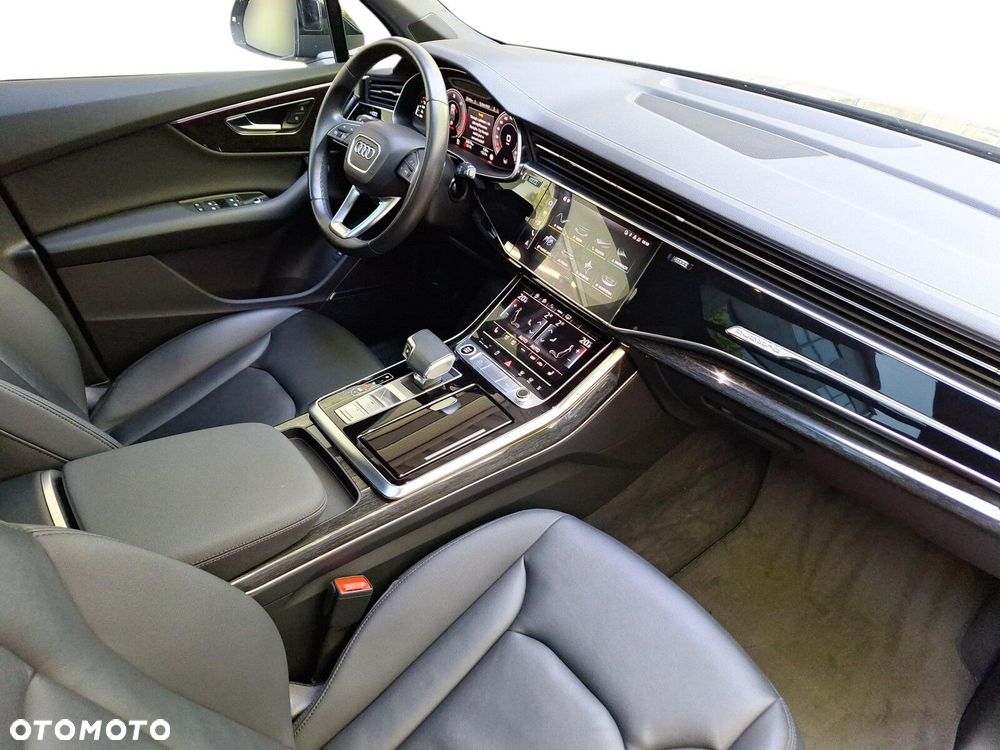 Audi Q7 - 9