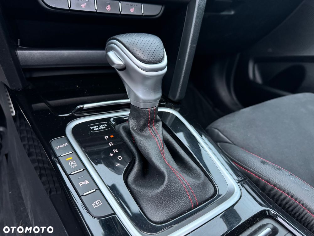 Kia ProCeed 1.5 T-GDI GT Line DCT - 40