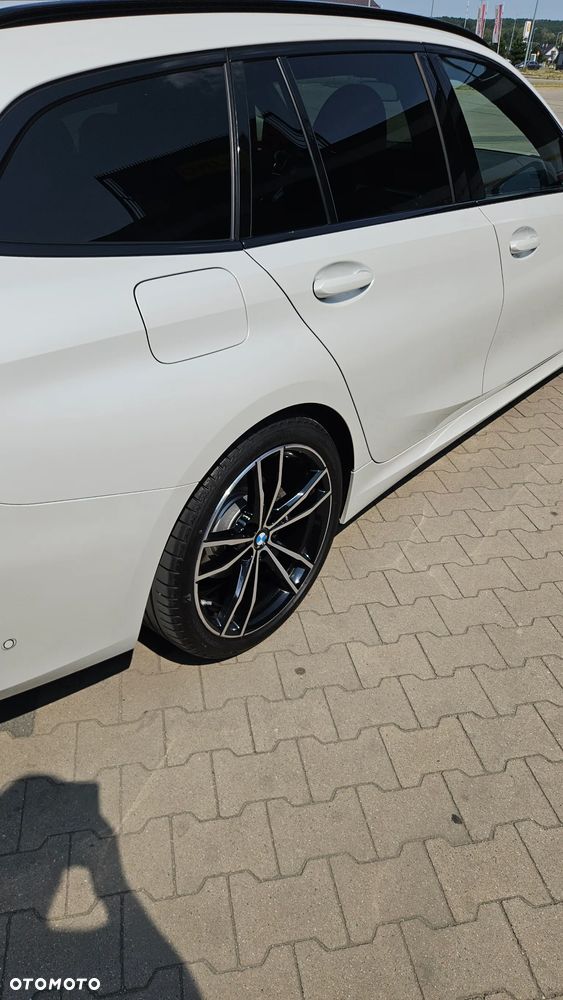 BMW Seria 3 320d xDrive mHEV M Sport - 40