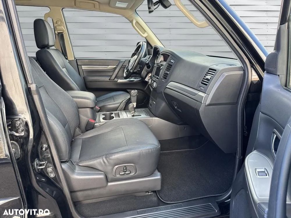 Mitsubishi Pajero 3.2 DI-D Automatik Edition 25 - 7