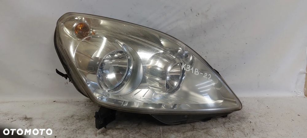.  PRZOD PRZEDNIA LAMPA PRAWA OPEL ZAFIRA B - 1