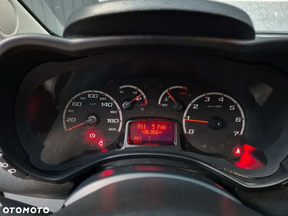 Ford KA 1.2 Titanium+ - 8