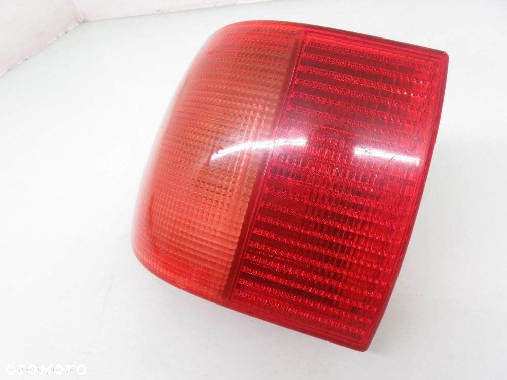 LAMPA LEWA TYLNA AUDI 80 B4 SEDAN 8A0945095E - 11