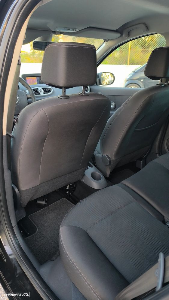 Renault Clio Sport Tourer - 41