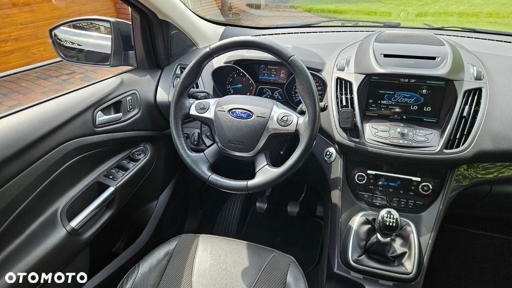 Ford Kuga 1.5 EcoBoost 2x4 Individual - 16