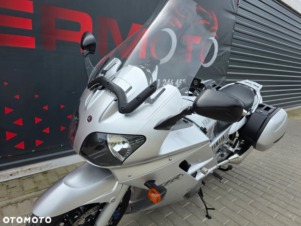 Yamaha FJR - 12