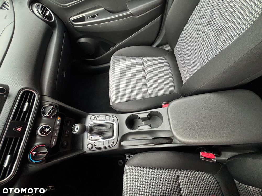 Hyundai Kona - 34