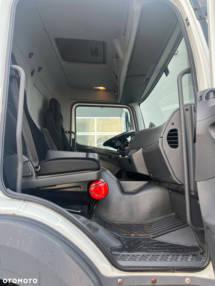 Mercedes-Benz Atego 1230 Kontener 8,2m + Winda - 15