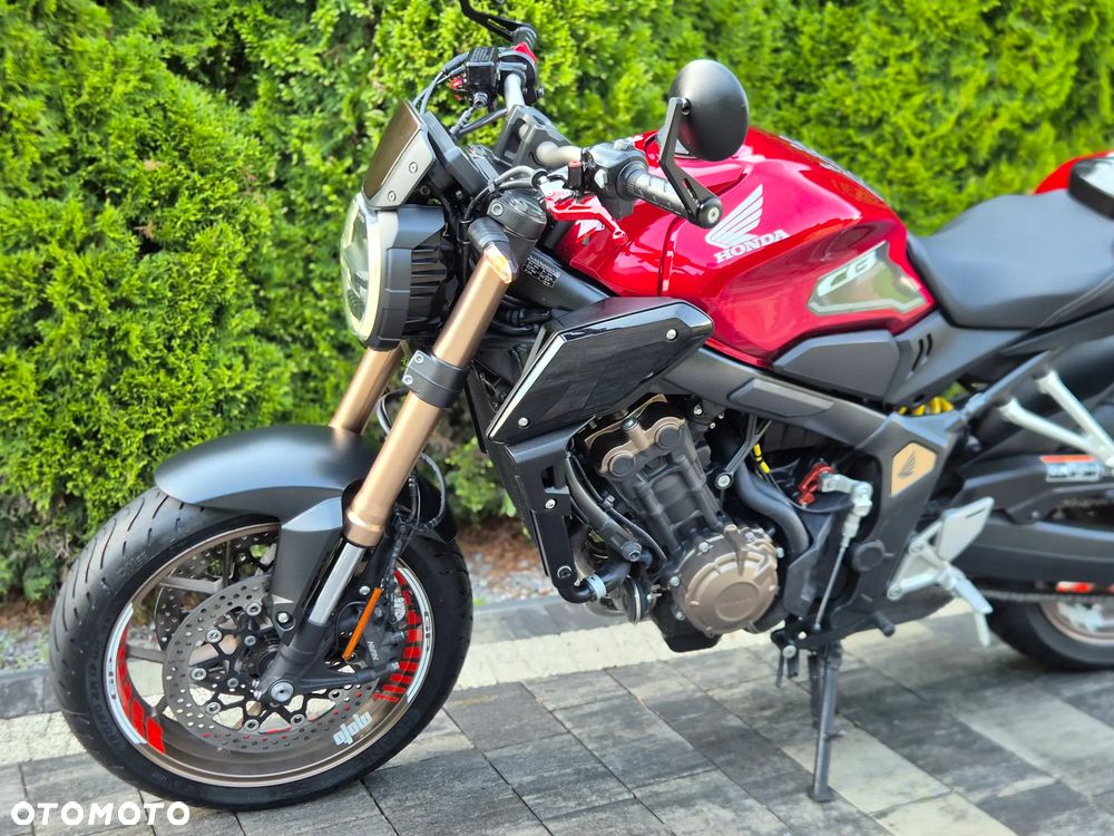 Honda CB - 23