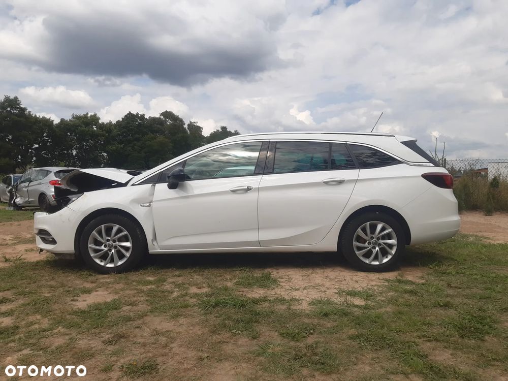 Opel Astra 1.2 Turbo Start/Stop Sports Tourer Elegance - 4