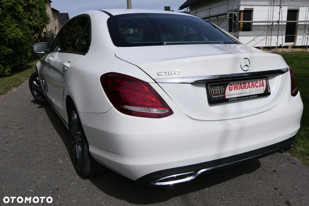 Mercedes-Benz Klasa C 180 CGI BlueEff Elegance - 10