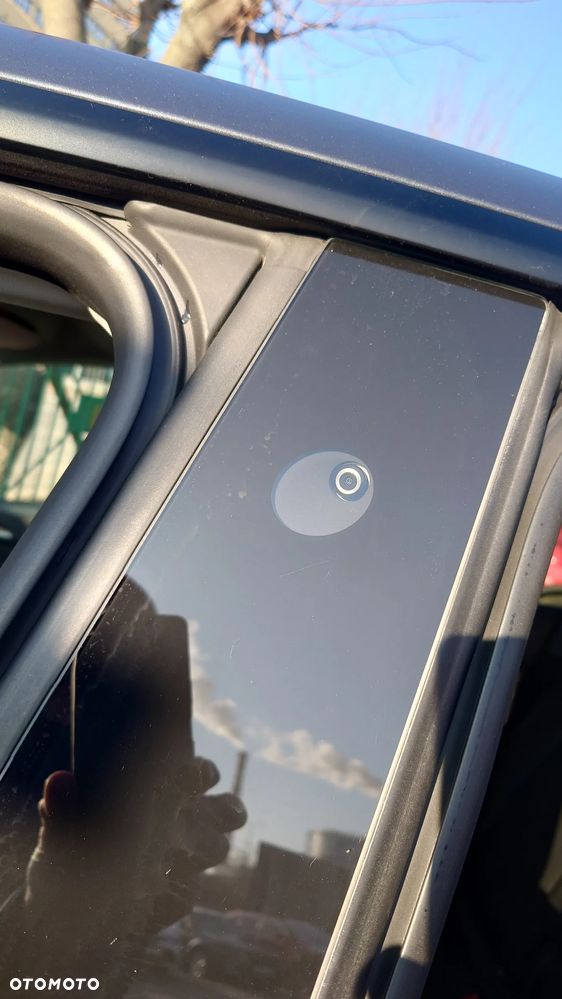 Tesla Model Y Long Range Dual Motor AWD - 20