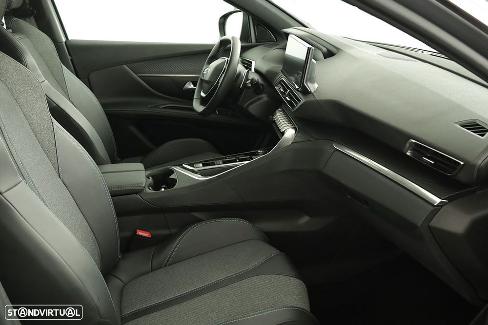 Peugeot 5008 1.2 PureTech Allure Pack EAT8 - 22