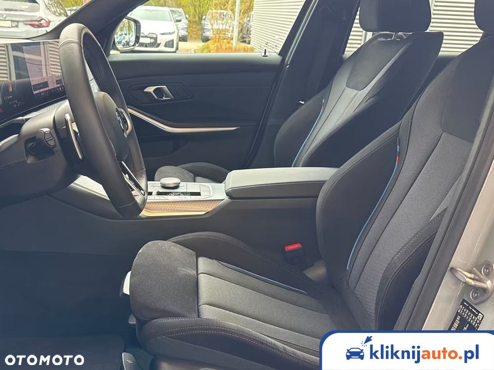 BMW Seria 3 318i - 5