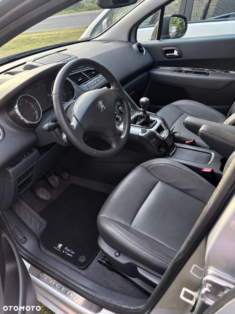 Peugeot 5008 1.6 THP Family - 4