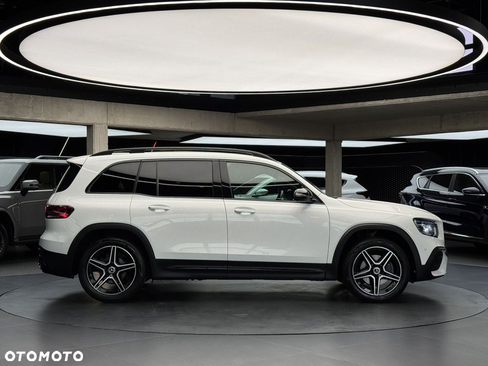 Mercedes-Benz GLB 200 AMG Line 7G-DCT - 7