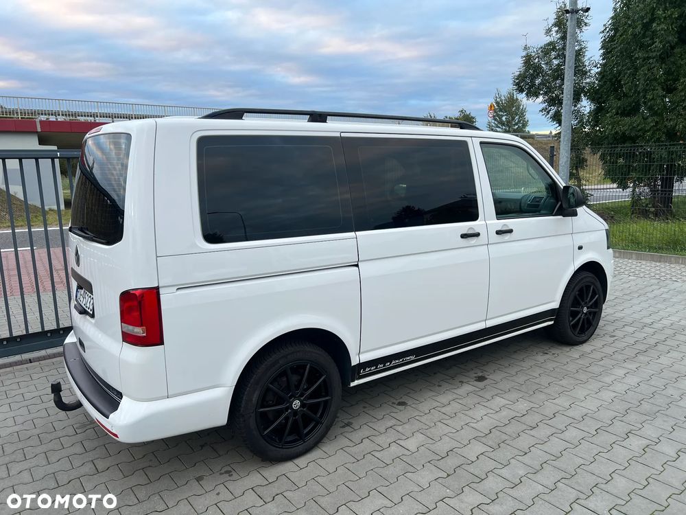 Volkswagen Multivan - 5