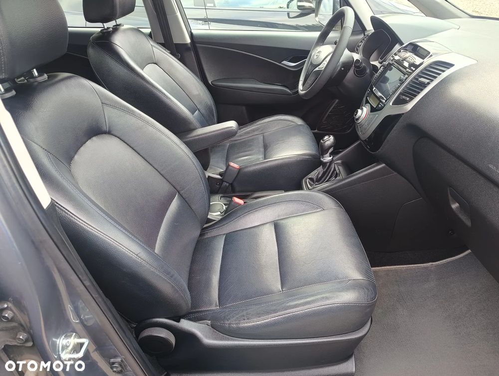 Hyundai ix20 1.6 Premium - 17
