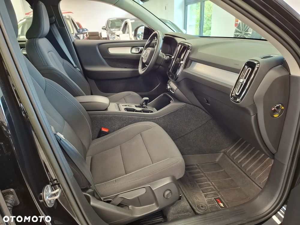 Volvo XC 40 T3 - 11