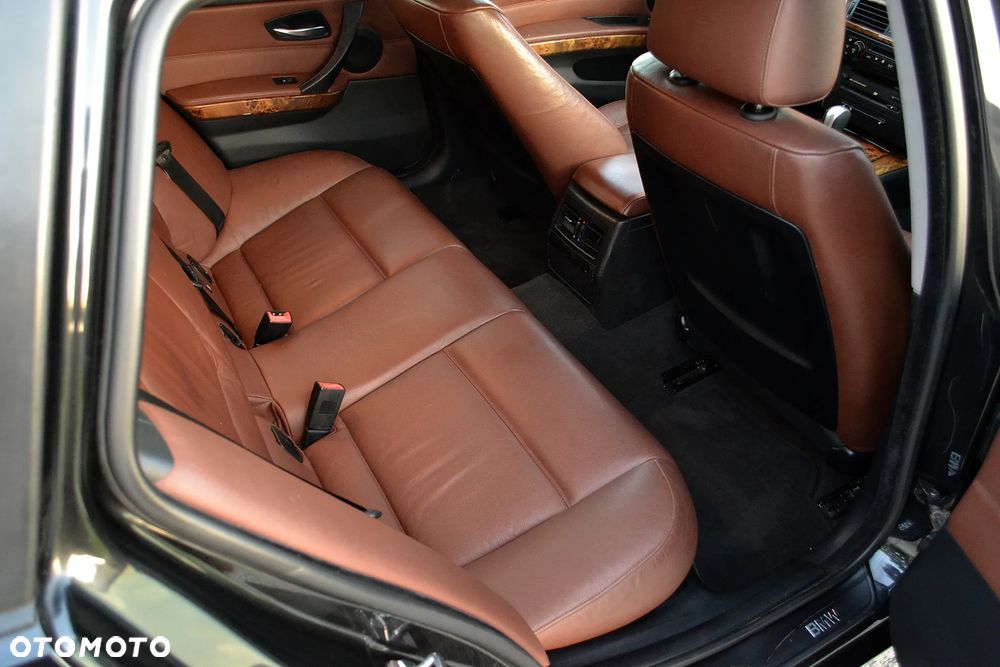 BMW Seria 3 320d DPF - 10