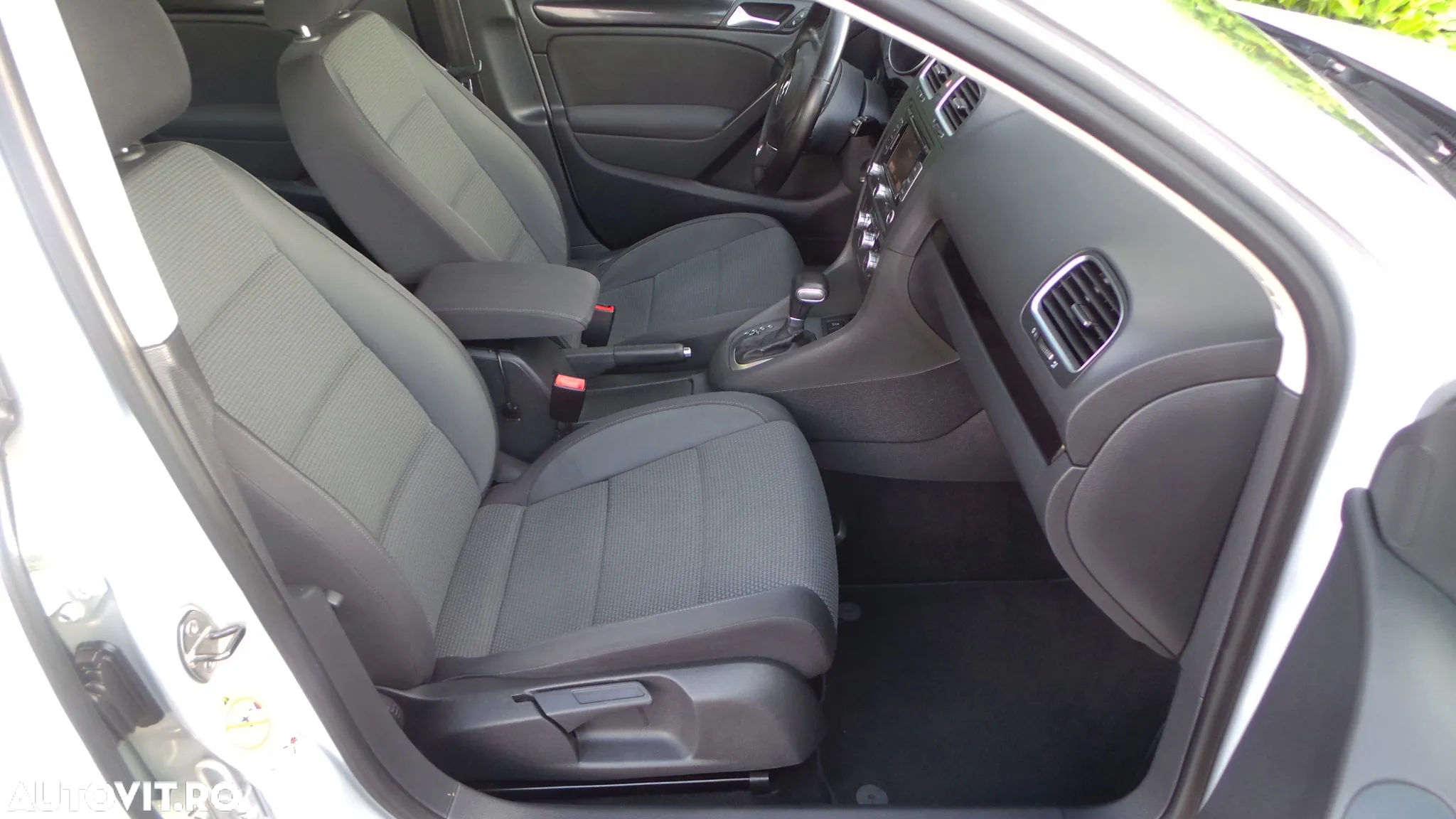 Volkswagen Golf 1.4 TSI DSG Comfortline - 6