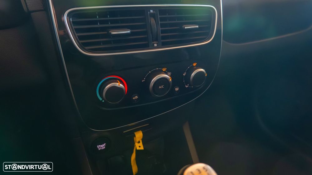 Renault Clio 1.5 dCi Zen - 17