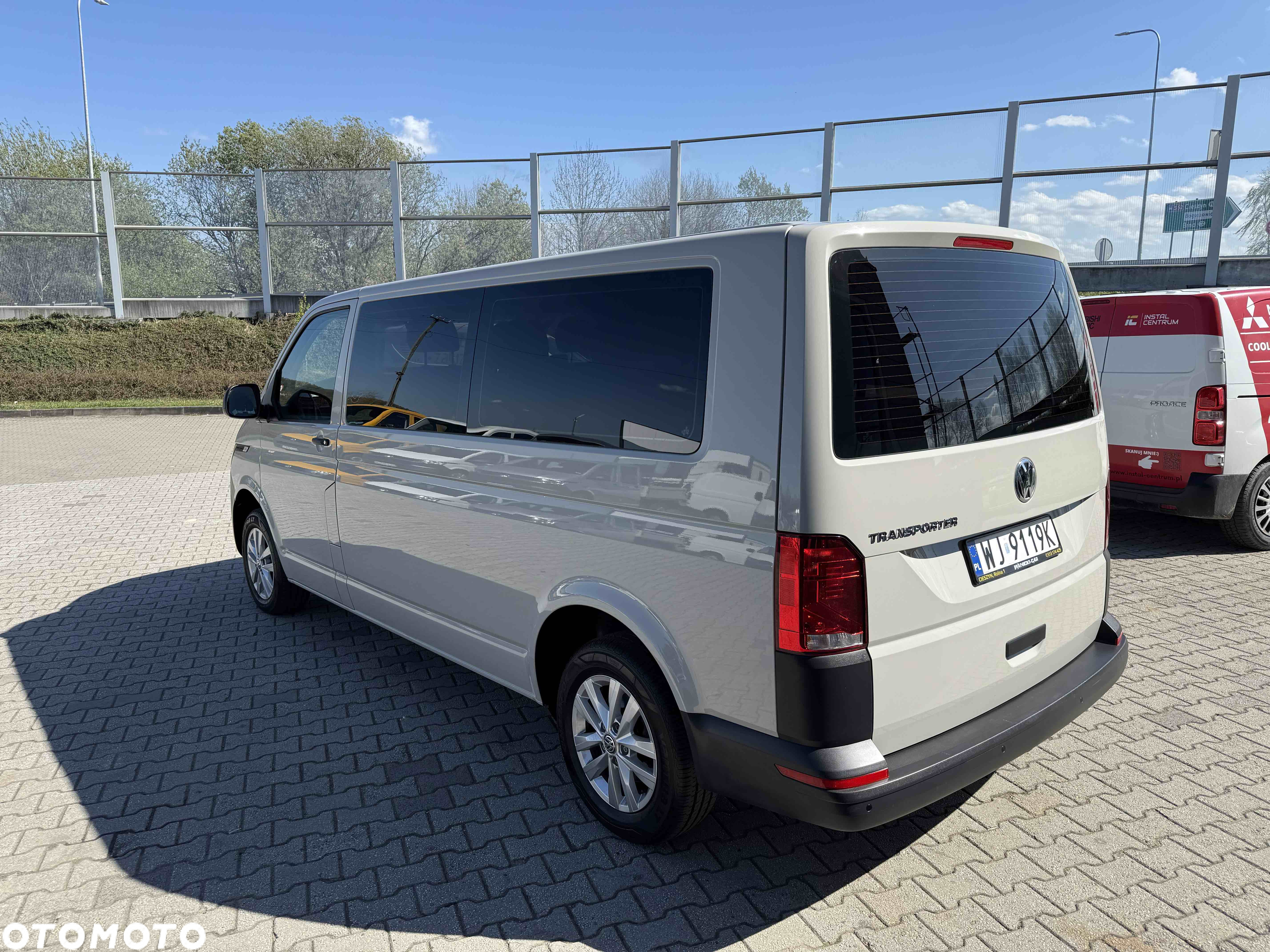 Volkswagen Transporter - 4
