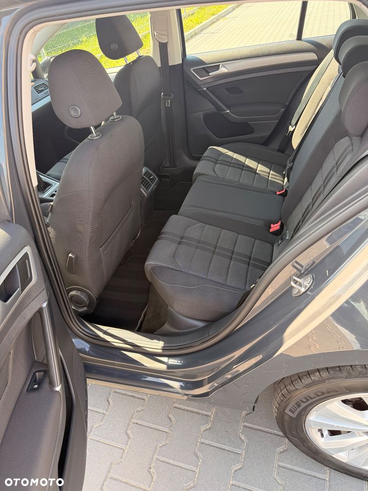 Volkswagen Golf 1.2 TSI BMT Comfortline - 11