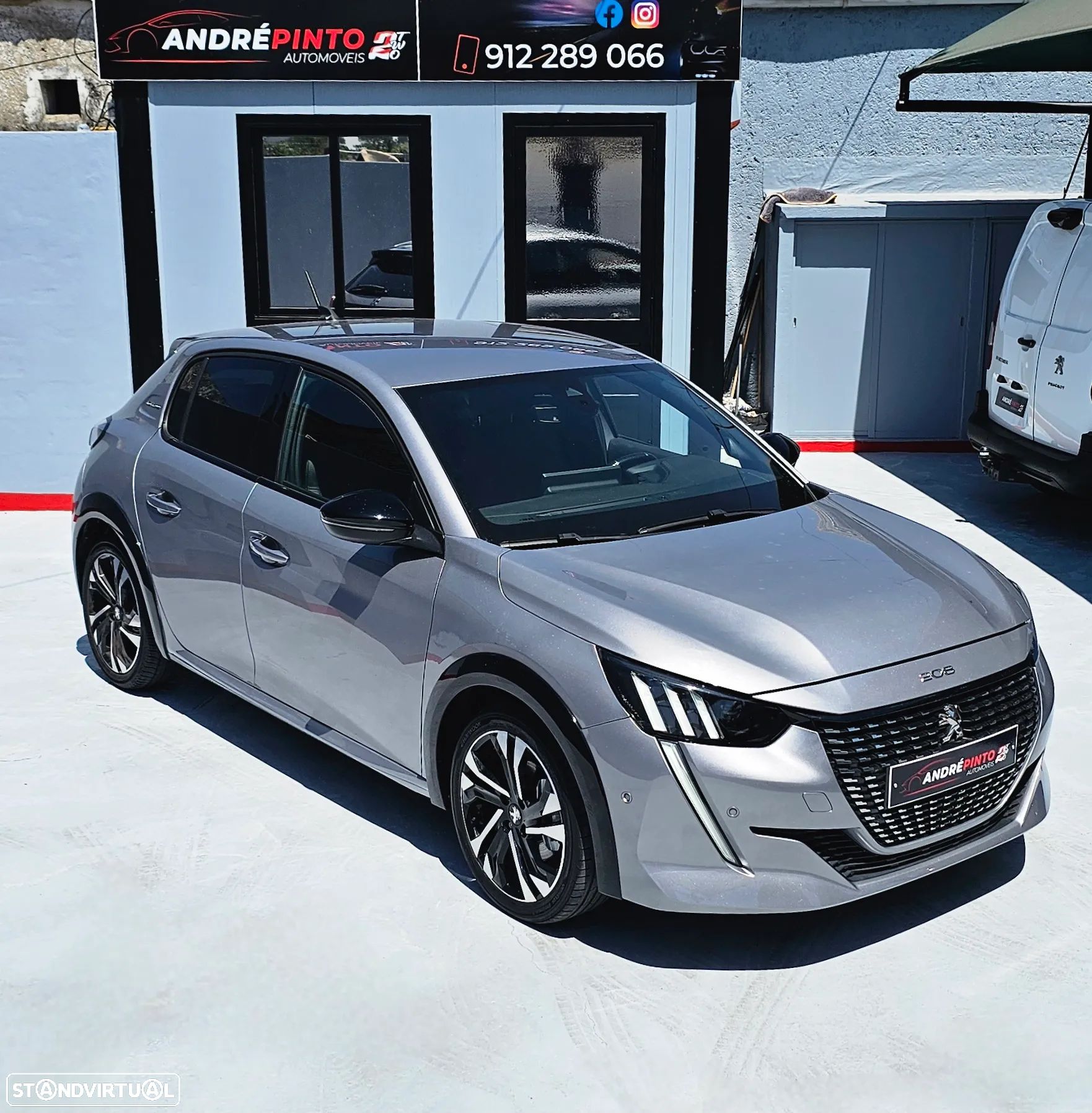 Peugeot 208 1.2 PureTech GT Line - 1