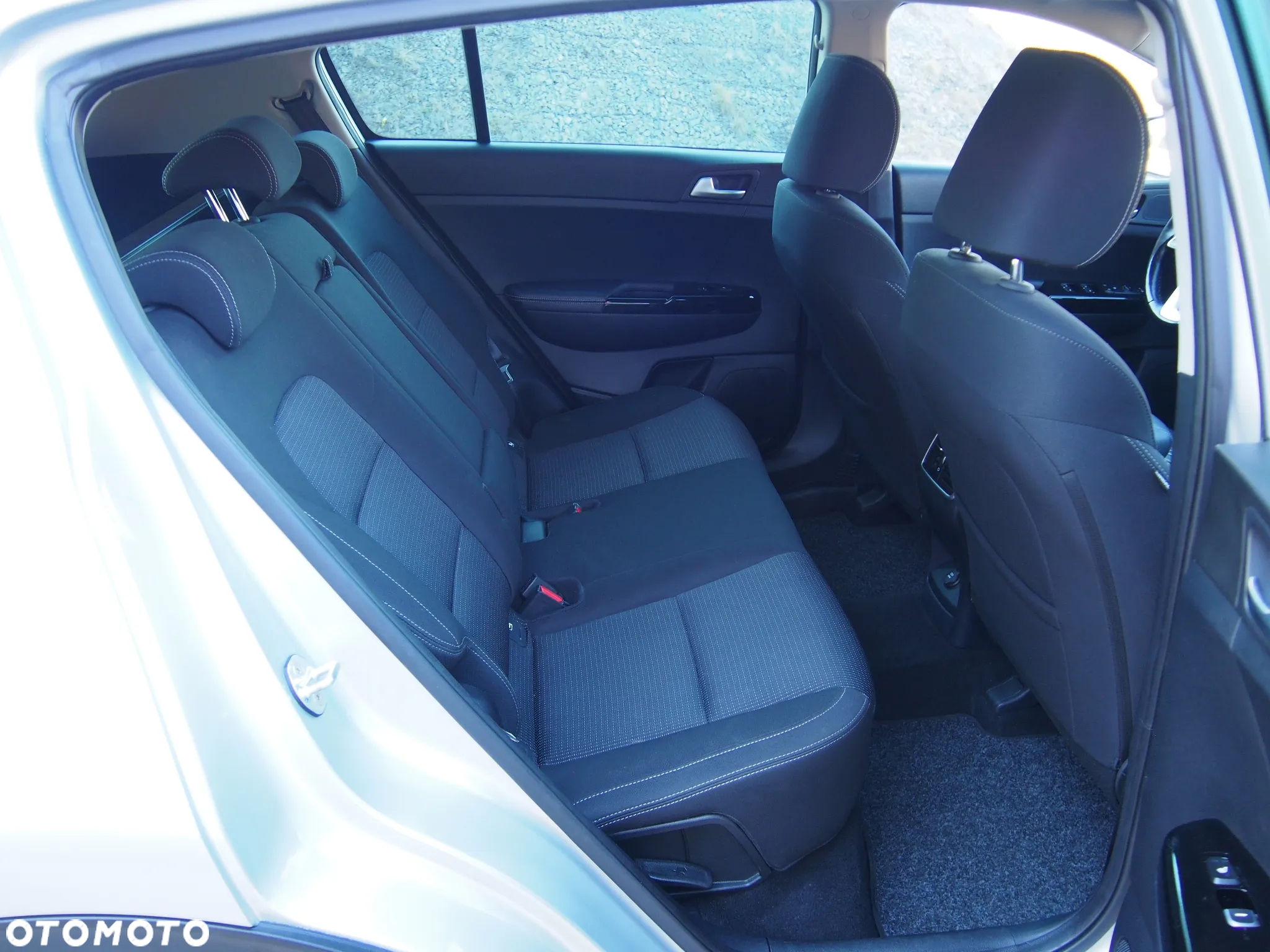Kia Sportage 1.6 CRDI AWD DCT PLATINUM - 19