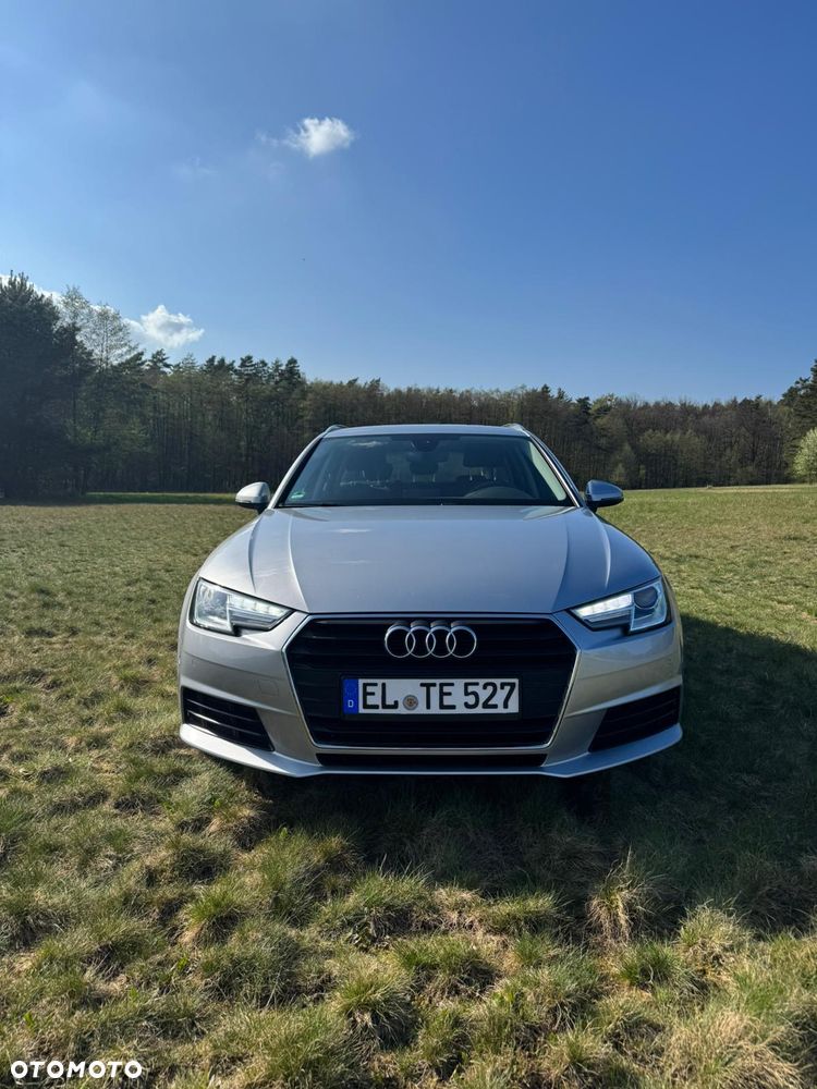 Audi A4 Avant 2.0 TDI DPF clean diesel Ambiente - 31