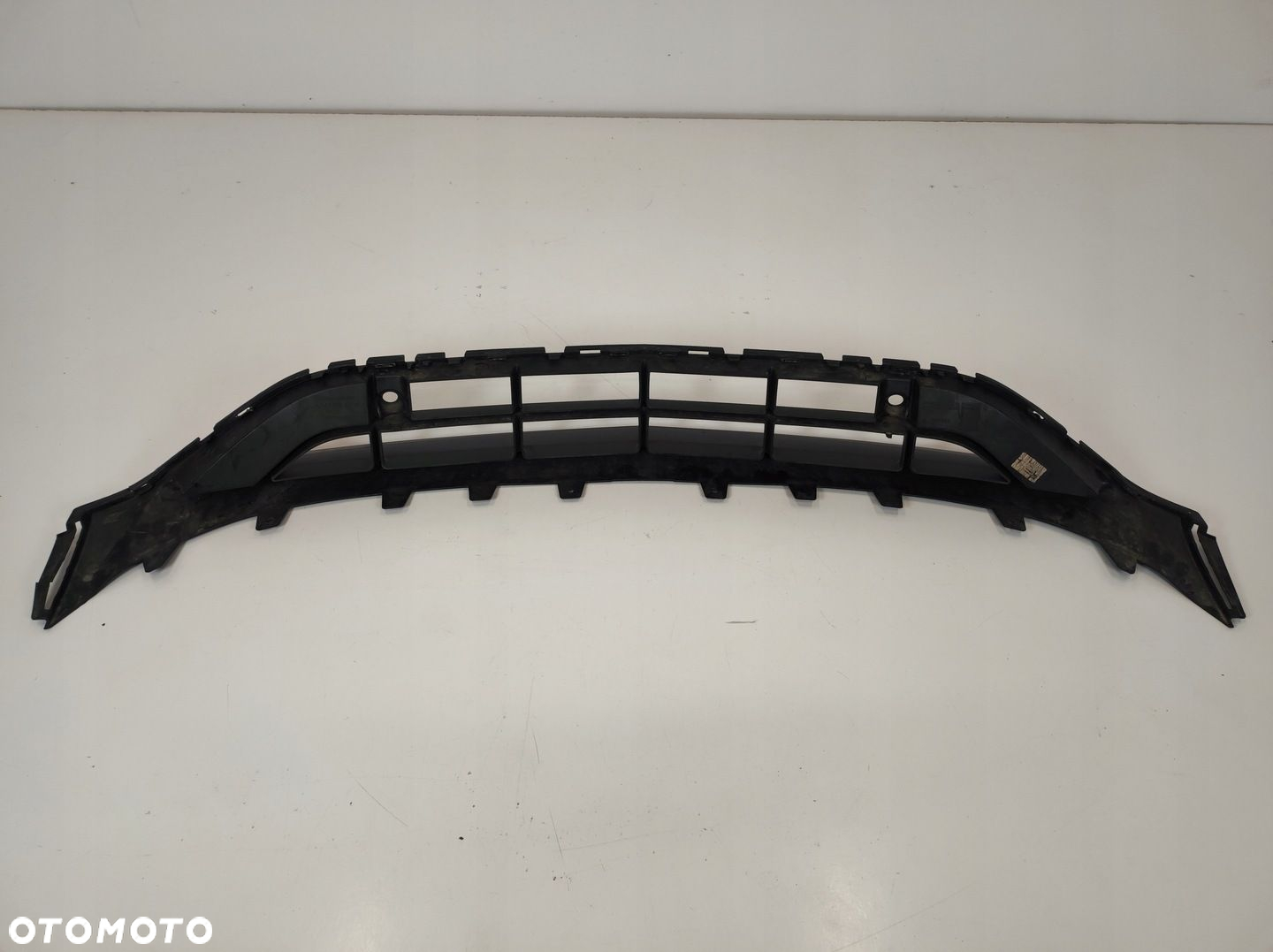 KRATKA ŚRODKOWA ZDERZAKA MERCEDES GLA W247 H247 A2478854205  LISTWA - 12