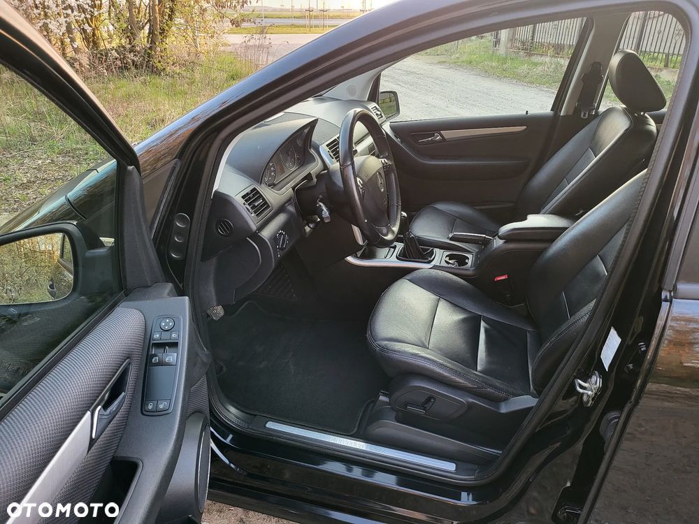 Mercedes-Benz Klasa A 180 CDI Avantgarde Edition 10 - 15