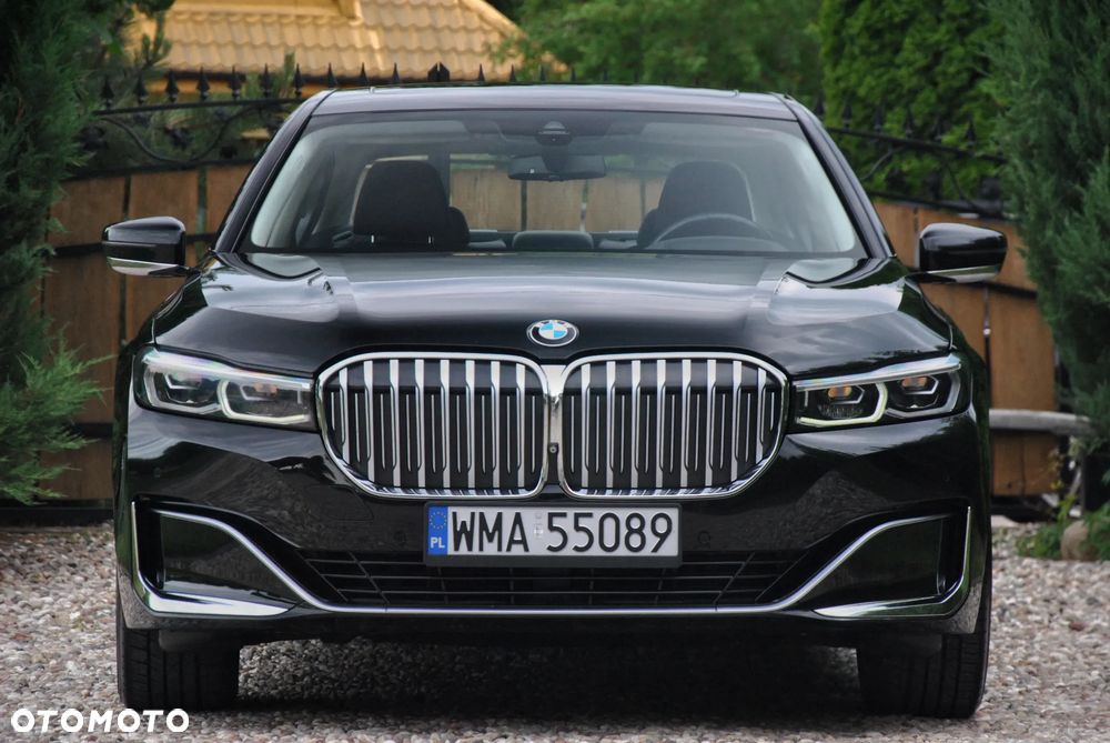 BMW Seria 7 750Li xDrive - 2