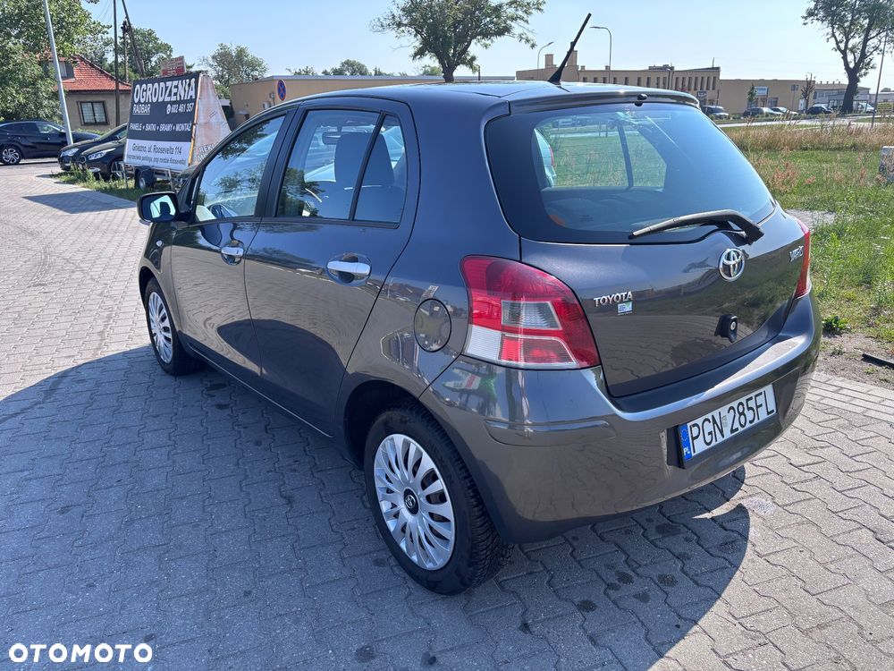 Toyota Yaris 1.33 Luna - 9