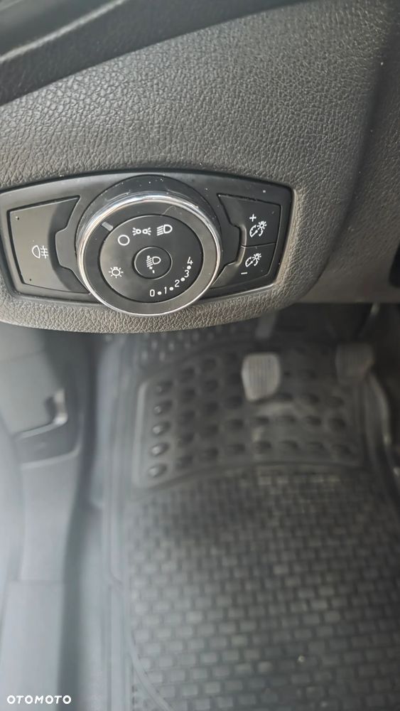Ford CONNECT - 28