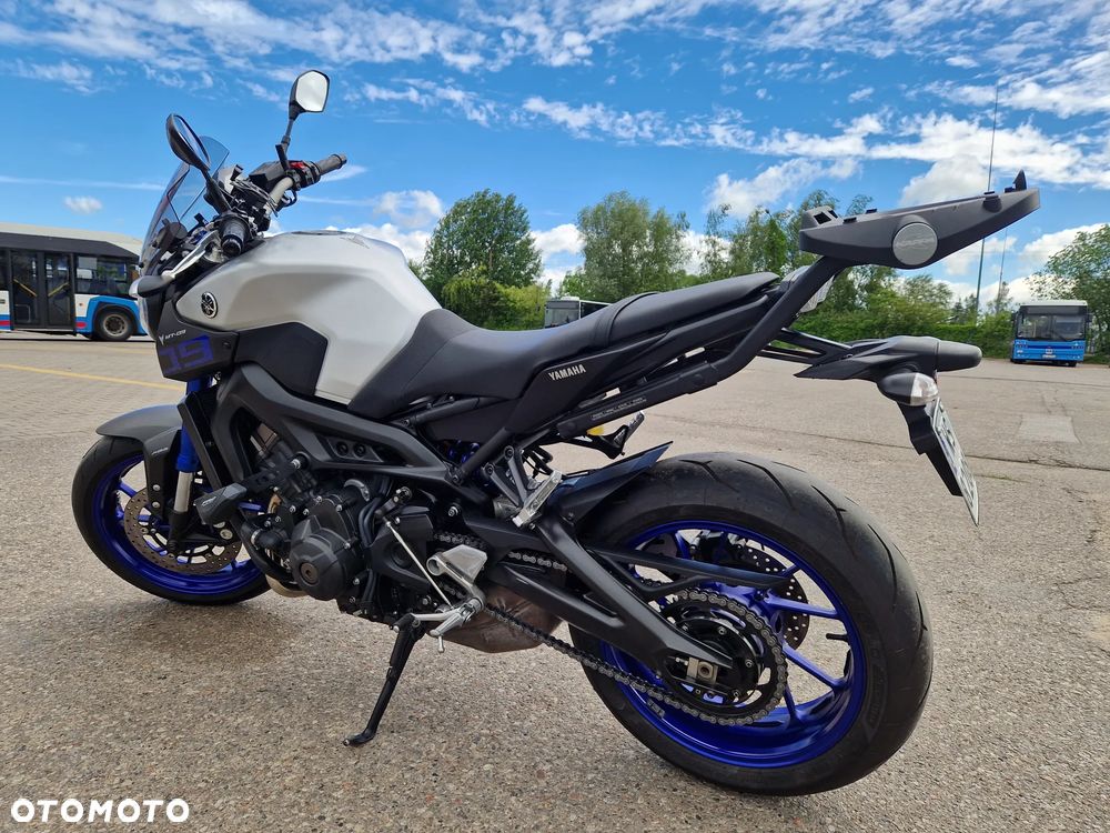 Yamaha MT - 5