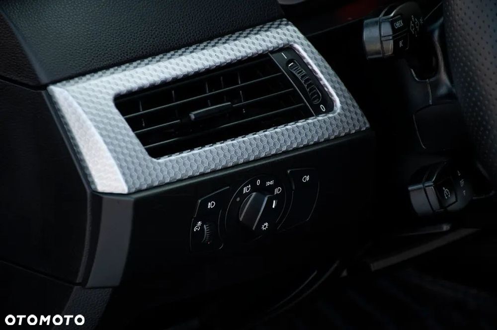 BMW Seria 5 ver-525i - 33