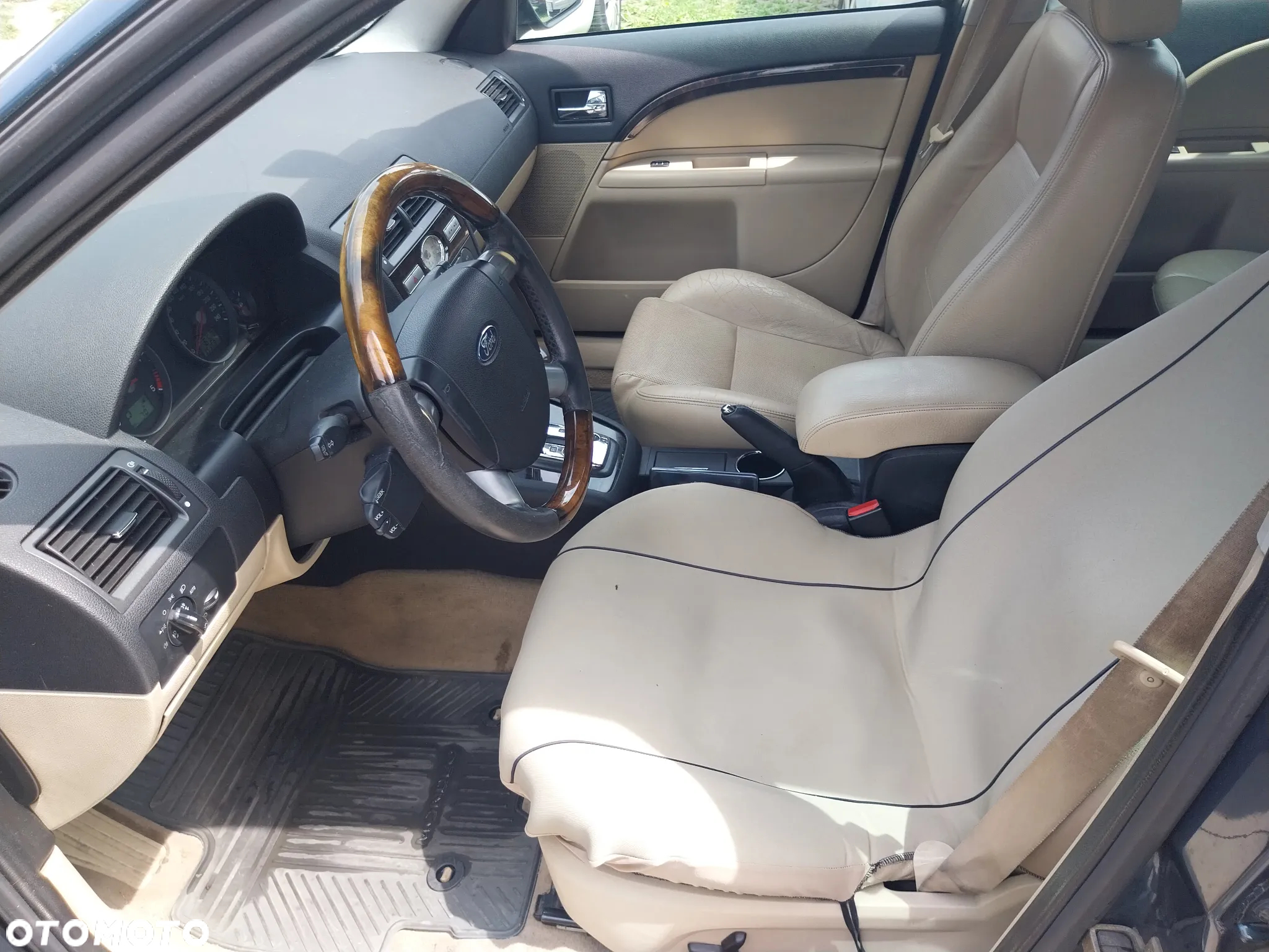Ford Mondeo 2.0 TDCi Ghia - 10