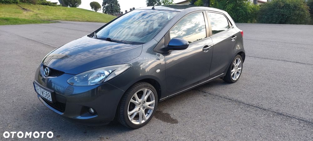 Mazda 2 2007 photo 2