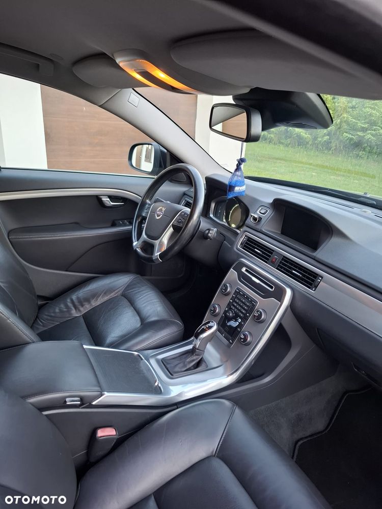 Volvo V70 D4 Geartronic Kinetic - 10
