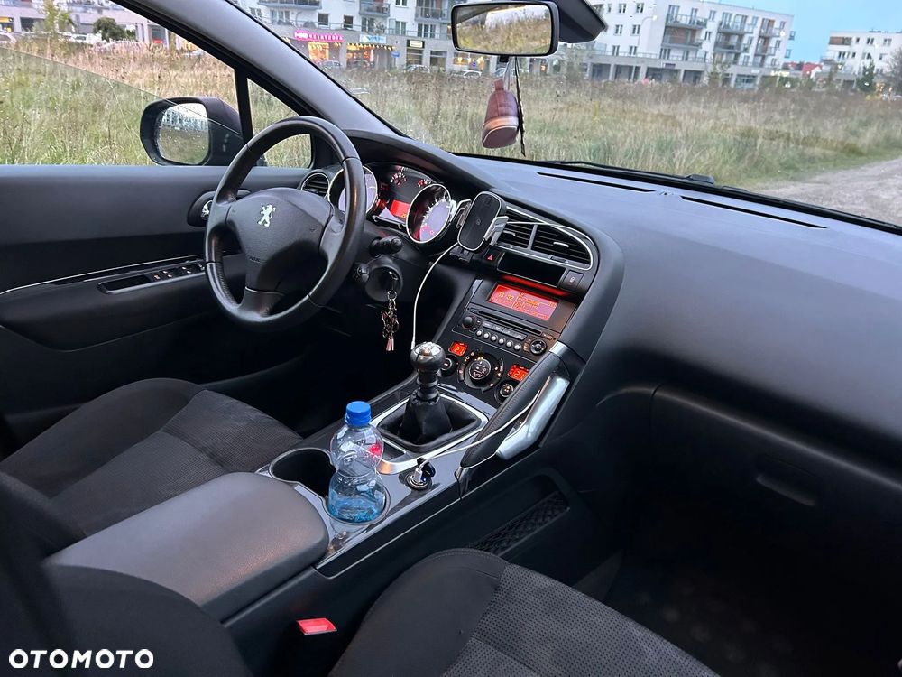 Peugeot 3008 1.6 HDi Premium - 11