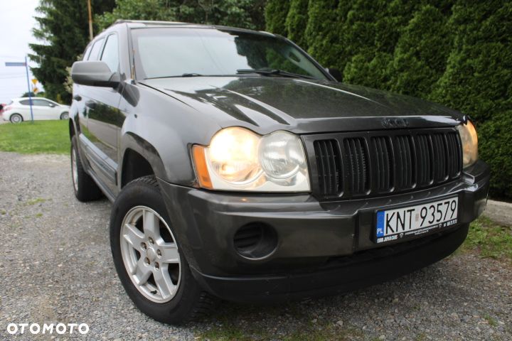 Jeep Grand Cherokee - 12