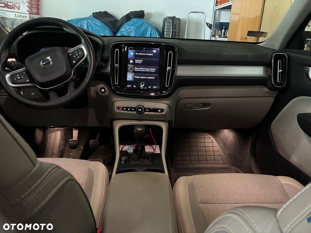 Volvo XC 40 - 5