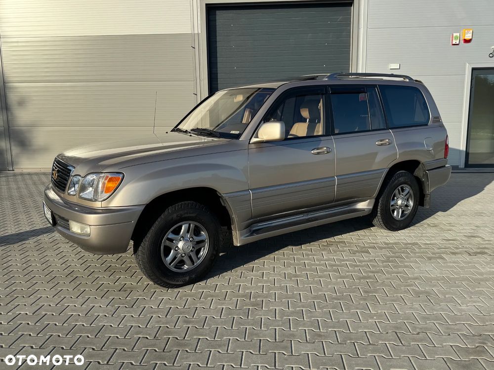 Lexus LX - 1