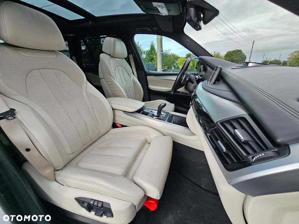 BMW X5 M M50d Sport-Aut - 39